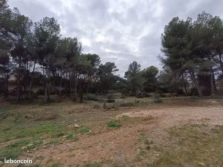 terrain rognac 800m2 : 276000 euros (345 euros m2)