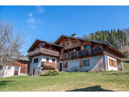 vente maison 7 pièces 358 m² à arâches-la-frasse (74300)  1 200 000 €