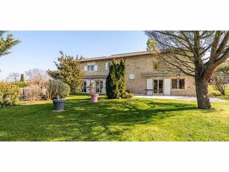 maison avec piscine pommiers (69)