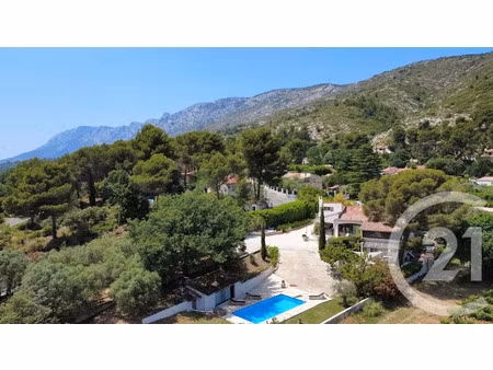 vente maison 6 pièces 176.78 m² à puyloubier (13114)  807 800 €