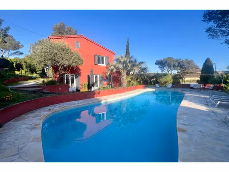 maison à vendre saint raphaël  avec piscine  164 m2 habitabl