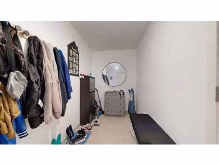 appartement 3 chambres idéalement situé à wanze