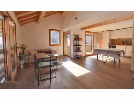 entre thônes et stations de ski  superbe renovation t5 duple