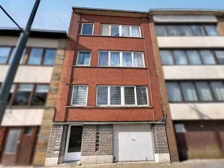 neder over heembeek : immeuble de 3 appartements