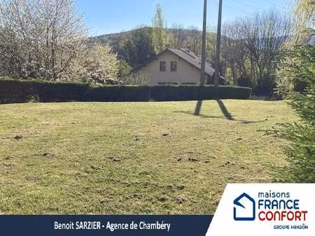 terrain constructible viabilisé à vendre