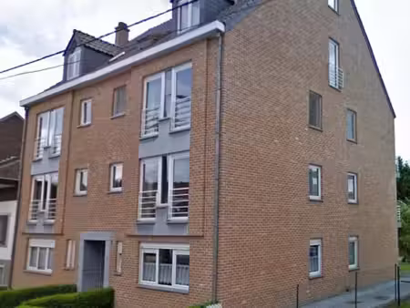 appartement avec balcon et garage fermé