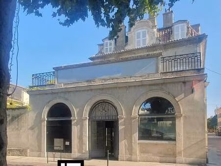 local commercial à louer