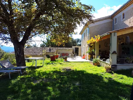 vente maison 8 pièces 254 m² à lurs (04700)  920 000 €