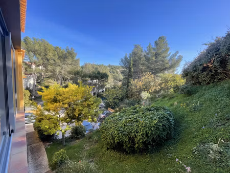 appartement t2 42 96 m2 bandol proche centre ville