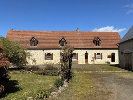 propriété équestre clé en main avec manège et carrière