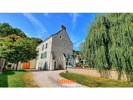 maison d'hôtes ou gîte avec piscine troglodyte