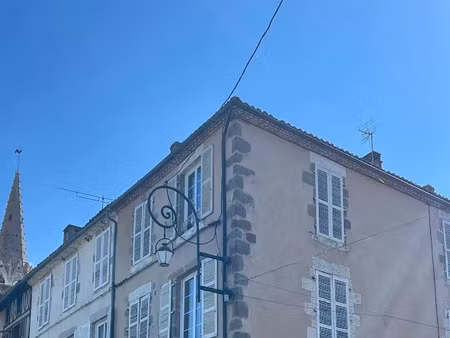 vente appartement 6 pièces 88 m² à confolens (16500)  54 500 €