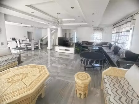 maison individuelle de 7 pièces de 210 m² située à amnéville