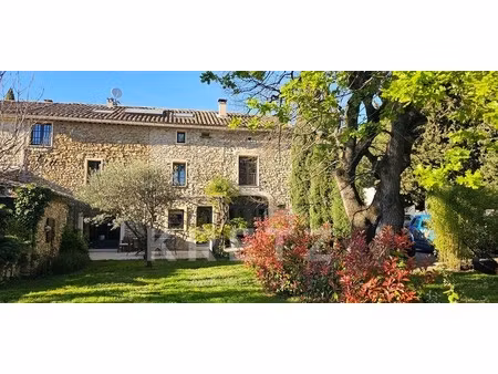 maison provençale à vendre dans le quartier est nord