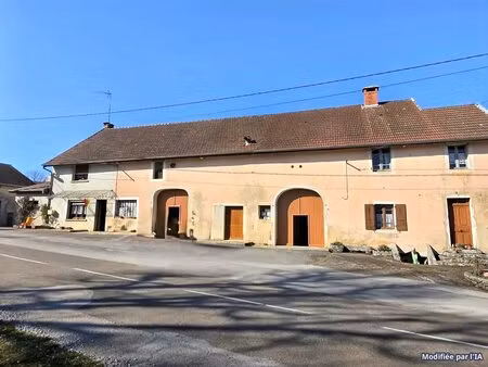 ancien corps de ferme sur la commune de la tour du meix.