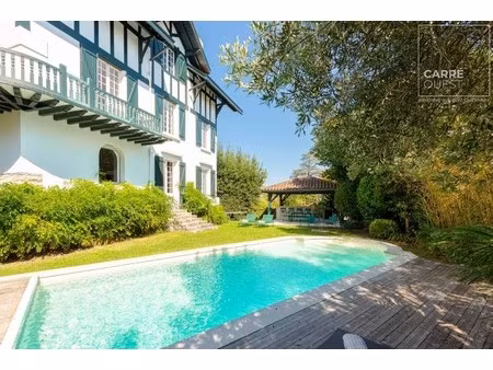 maison de luxe à vendre dans le quartier parc d'hiver-marion-mouriscot