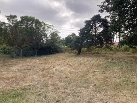 terrain constructible viabilisé à vendre