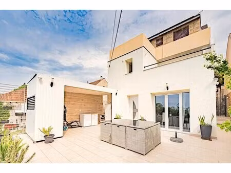 ensemble immobilier 270m2 - 8 pièces - avec terasse et jardin