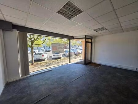 local commercial à vendre