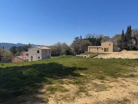 terrain constructible viabilisé à vendre