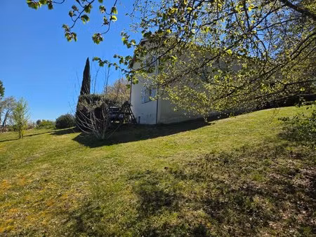 propriété avec deux habitations