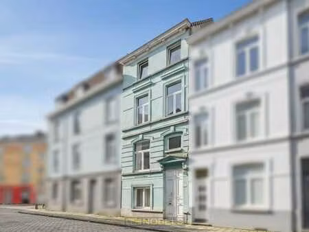 te koop  herenwoning met 4 slaapkamers in het centrum van...