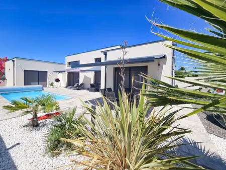 maison de luxe à vendre à anneyron