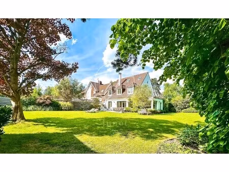 maison de luxe à vendre dans le quartier saint pierre