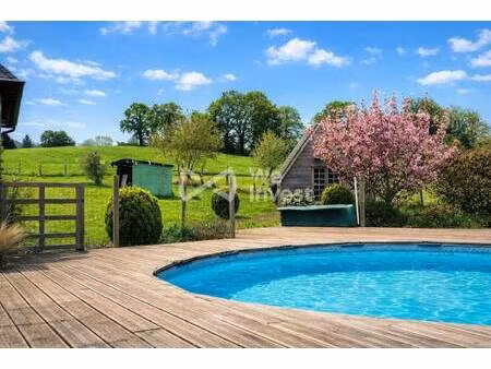 we invest melanie bacquet