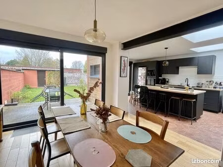 maison 5 pièces 160 m²