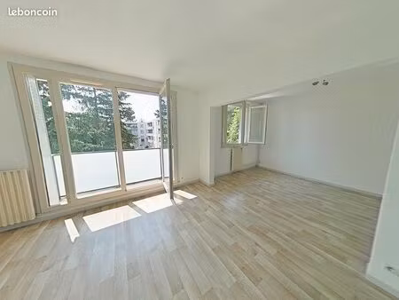 appartement 3 pièces 76 m²