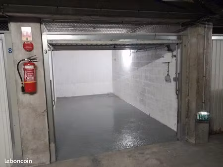 location garage voiture annecy