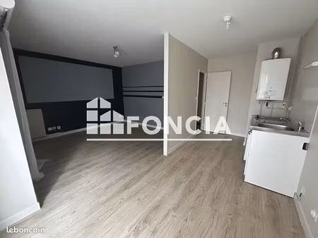 studio 1 pièce 30 m²