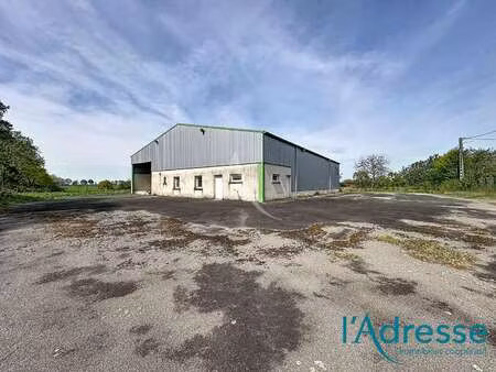 vente bureaux et commerces à saint-loup-du-gast (53300) : à vendre / 500m² saint-loup-du-g