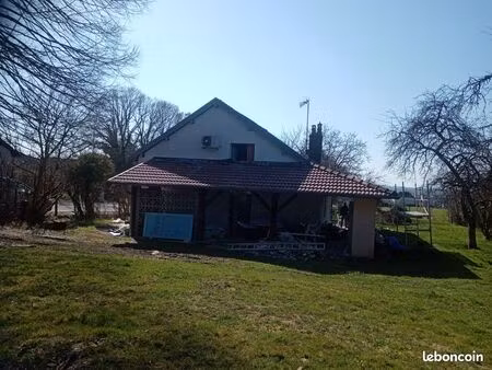 petite maison a louer