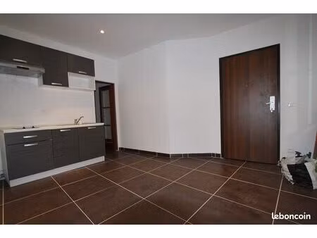 studio refais centre d'aubagne