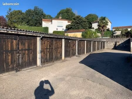 à louer garage fermé proche d’agen