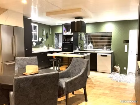 maison 6 pièces 200 m²