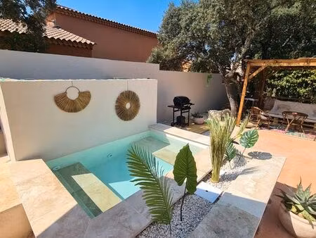 maison à louer 80m2 piscine jardin