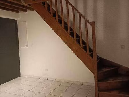 location appartement 2 pièces à bordeaux (33000) : à louer 2 pièces / 38m² bordeaux