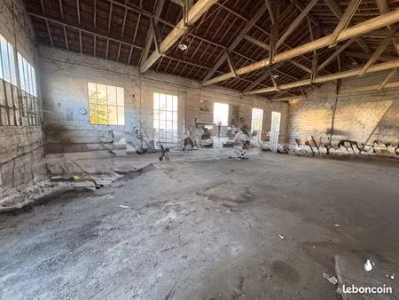 location local 200m2 divisable