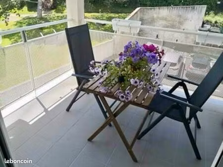 t2 45m2 1ch. à roussillon :