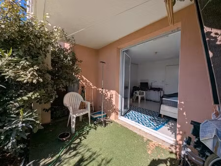 studio rez-de-jardin résidence sécurisée