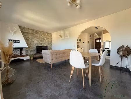 location meublée appartement 2 pièces 45 m² à saint paul de vence (06570)  1 500 €