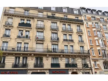 location appartement  46.6 m² t-2 à vincennes  1 520 €