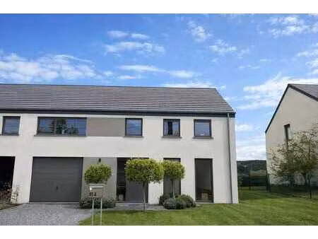 ? magnifique 3 façades à louette-saint-pierre (gedinne)