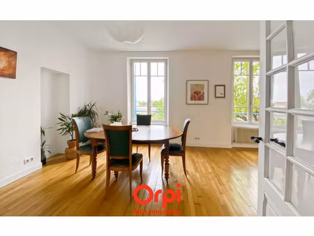 maison montluçon 152 m² t-7 à vendre  223 000 €