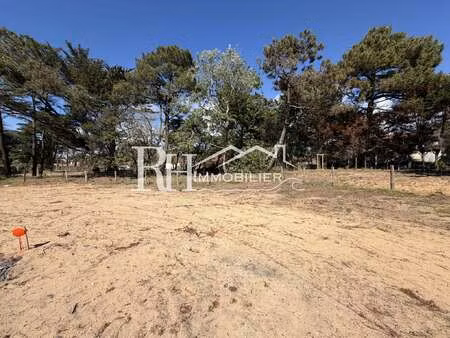vente terrain à bretignolles-sur-mer (85470) : à vendre / bretignolles-sur-mer