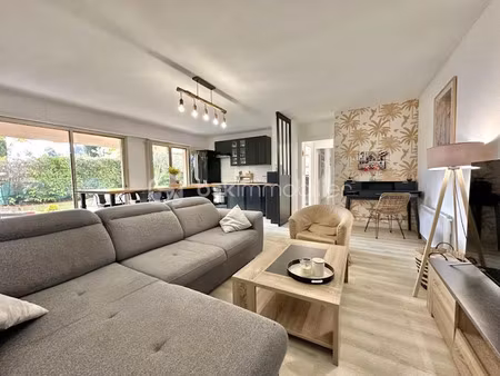 vente appartement 5 pièces 99 m² à vence (06140)  489 000 €