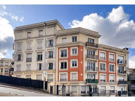 appartement de 76 m² - immeuble récent de standing